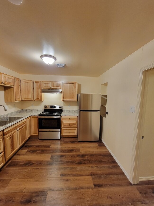 Photo - 2024 N 2nd St