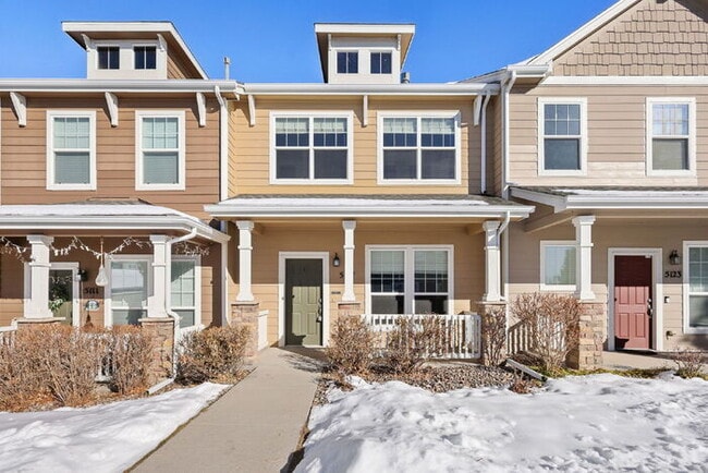 Building Photo - Updated Townhome with Pikes Peak Views | Free January Rent + $500 Off February