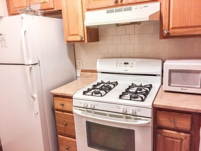 Photo - 77 Pond Ave Unit 808