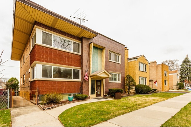 Photo - 10454 S Claremont Ave Unidad First Floor