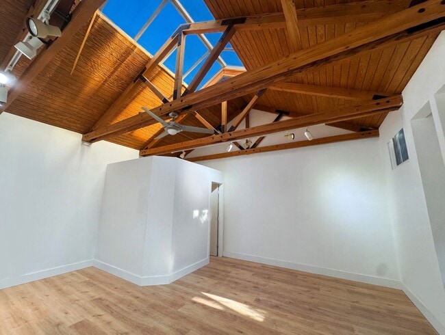 Building Photo - 3337 Laguna Canyon Rd Unit D1