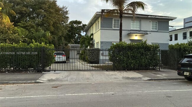 Photo - 450 NE 62nd St Unit 0