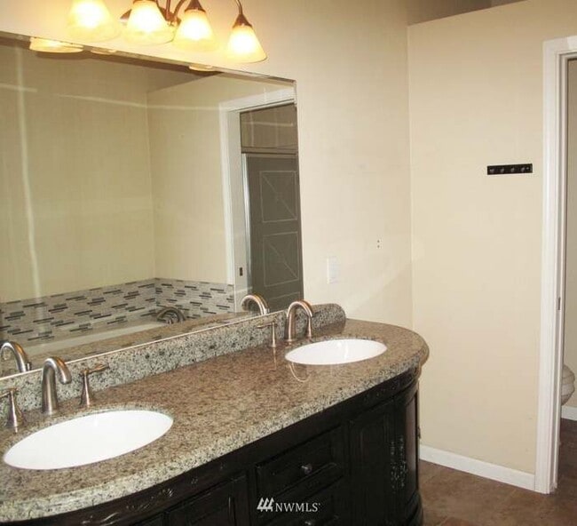 Photo - 1220 S 128th St