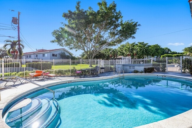 Photo - 431 W Camino Real Unit 28