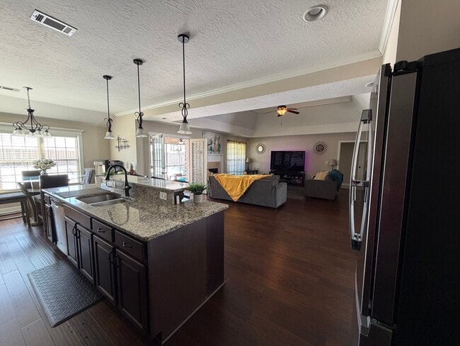 Photo - 4875 Ken Miles Dr