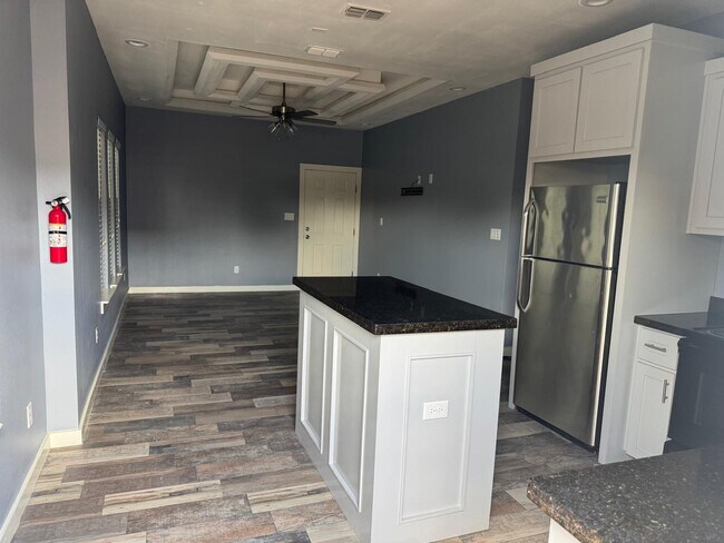 Photo - 2117 Taxco Ct Unidad 1