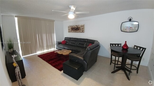 Building Photo - 10451 W Broward Blvd Unit 410 Rental
