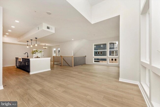 Photo - 714 Iron Frg Rd