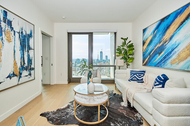 Photo - 400 S Broadway