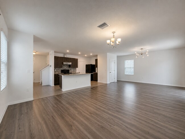 Photo - Beautiful 2 Story Home!!