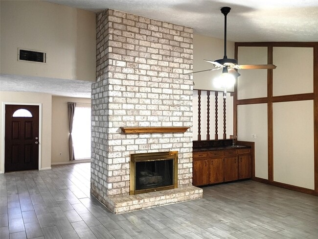 Photo - 2847 Field Line Dr