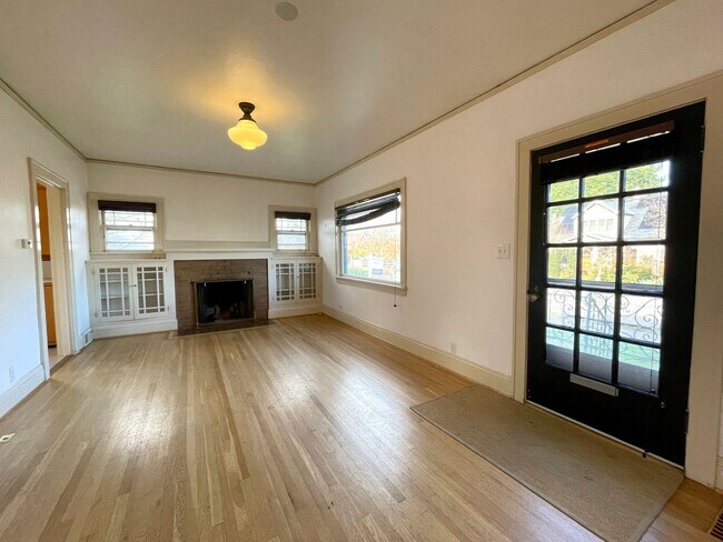 Photo - Gorgeous 1920s Bungalow in St John with Fenced Yard, Washer/Dryer Included