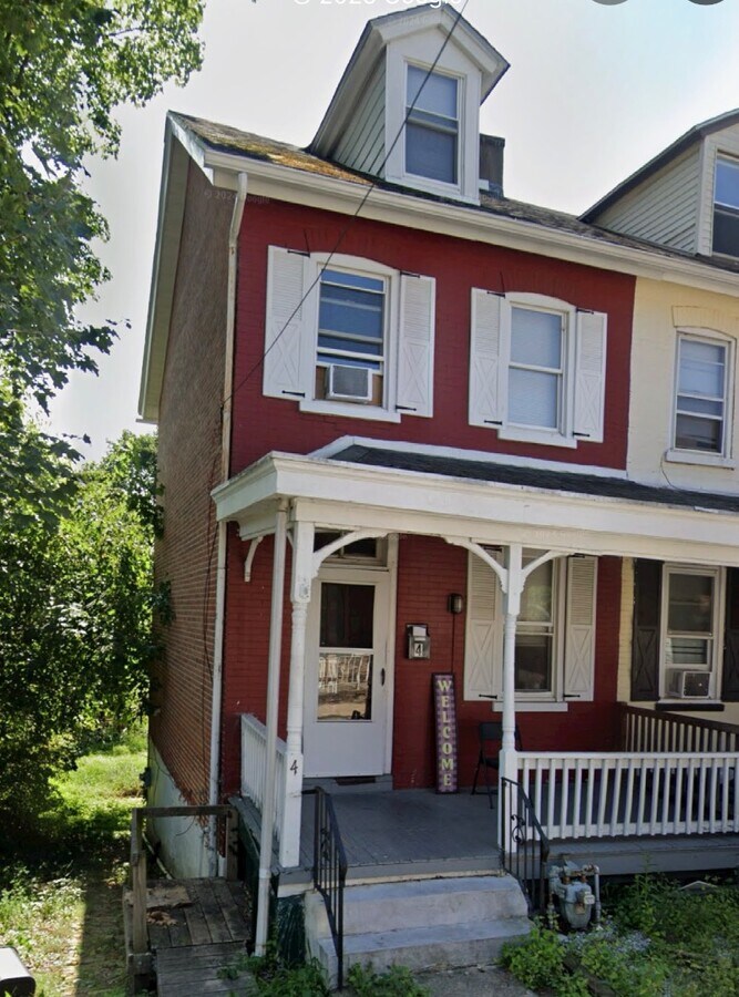 Photo - 4 4th St Townhome