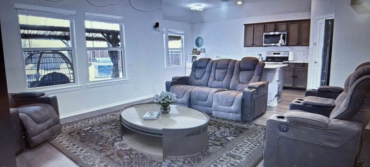 Photo - 808 Glover Dr