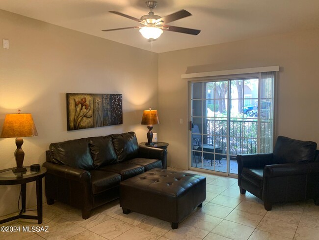 Photo - 1500 E Pusch Wilderness Dr Unidad 6102