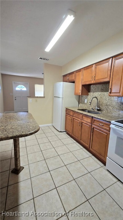 Photo - 117 Sparrow Ave