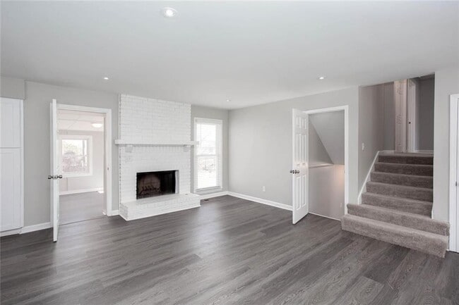 Photo - 1722 Johnston Trail NW