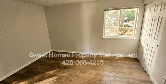 Photo - 12107 NE Bel Red Rd