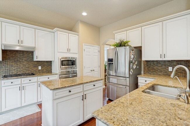 Photo - GORGEOUS 5-BEDROOM IN TRIANA SUBDIVISION