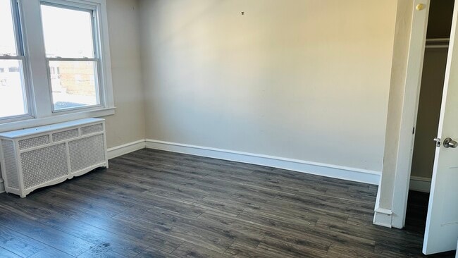 Photo - 4442 Overbrook Ave