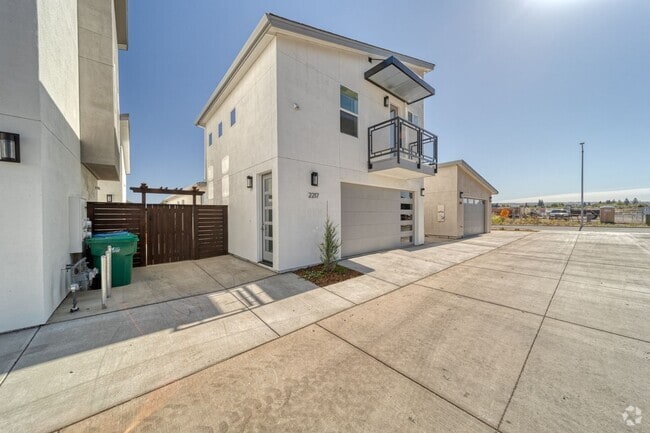 Building Photo - D62 Unit B Rental