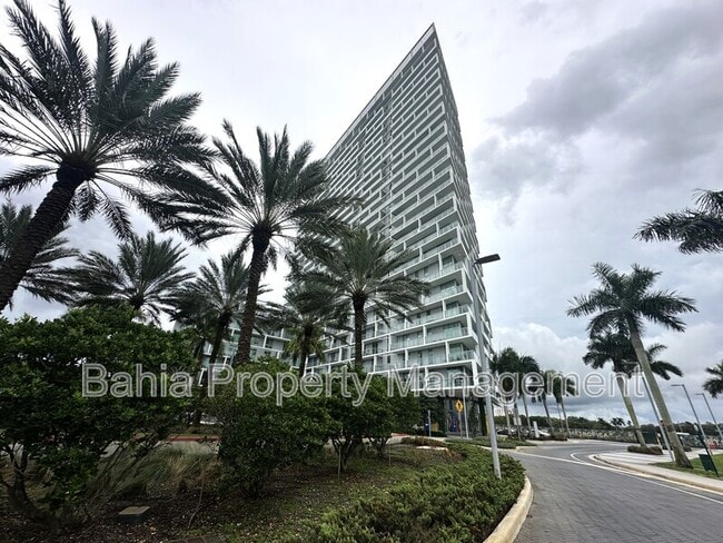 Photo - 2000 Metropica Wy Unidad Apt 1401