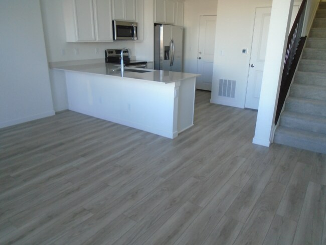 Photo - 5391 Euclid Dr