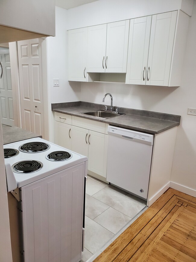 1 Bedroom with Hardwood Floors!