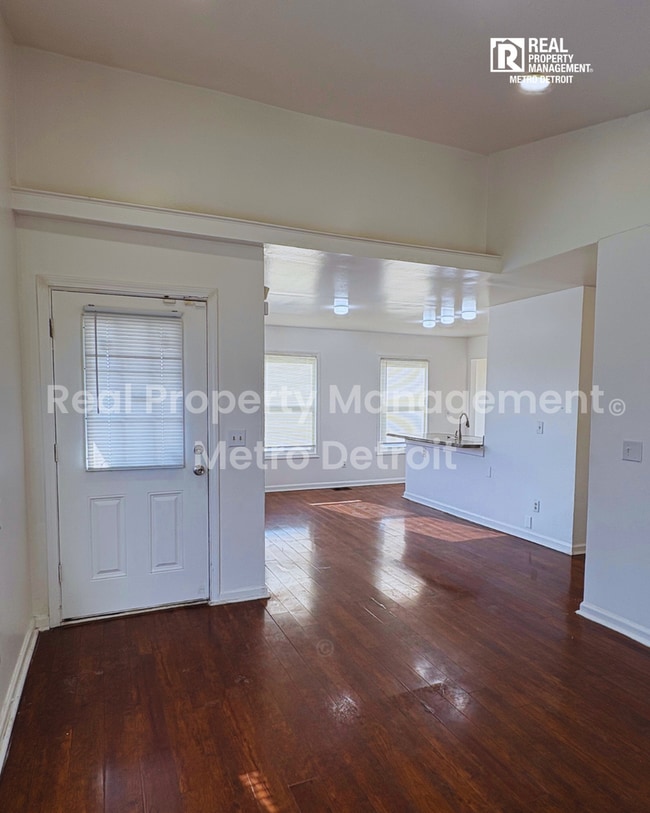 Photo - 433 Navahoe St