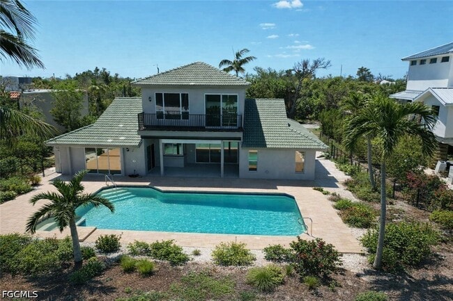 Photo - 780 Beach Rd