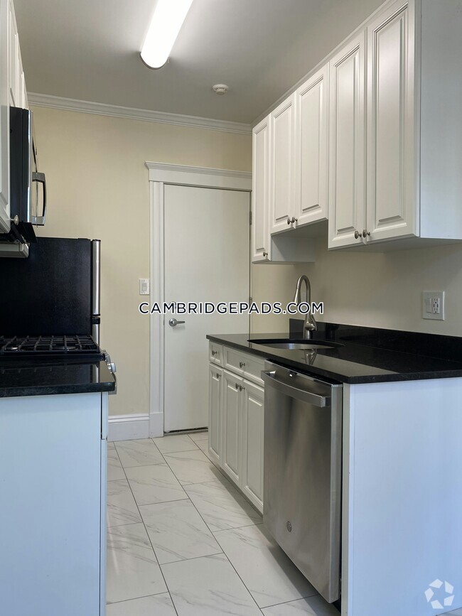Building Photo - 22 Chauncy St Rental