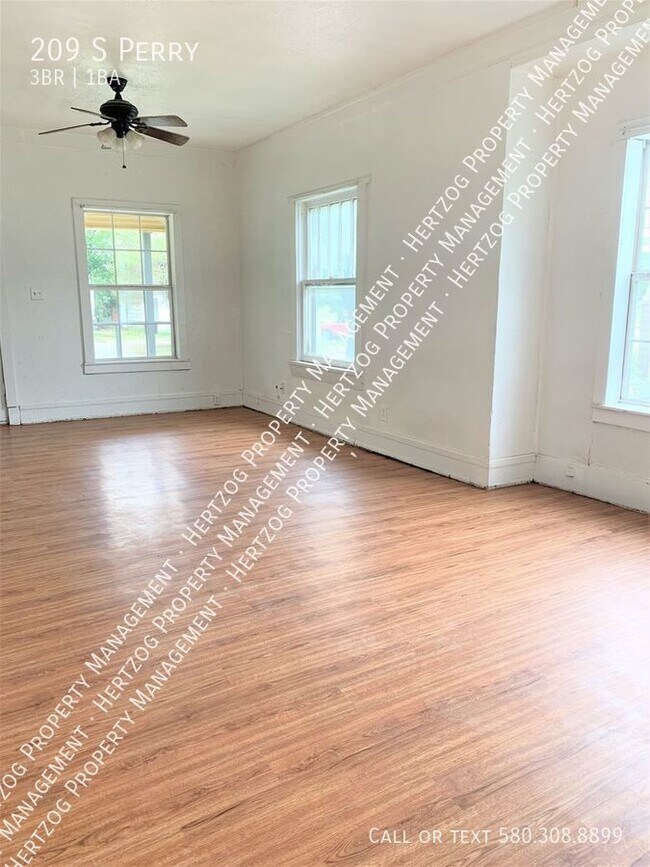 Large 3 Bedroom home Rental House Rental in Ponca City, OK