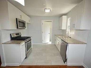 Photo - 2211 Otis St