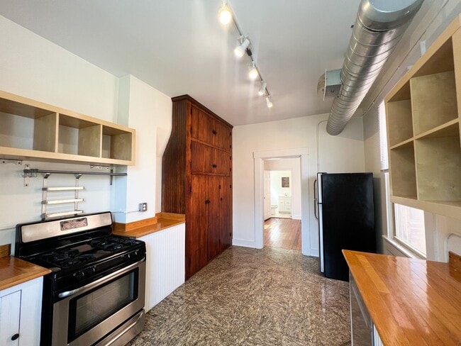 Photo - 1508 Moore St Unit 2