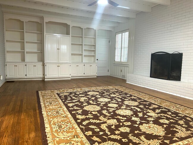 Photo - 1679 S Milledge Ave