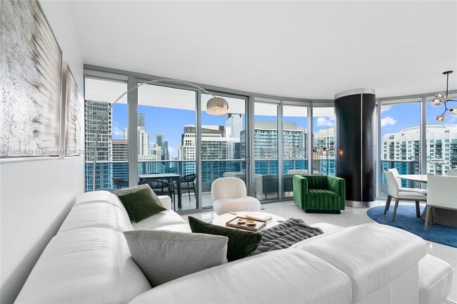 Photo - 200 Biscayne Boulevard Way