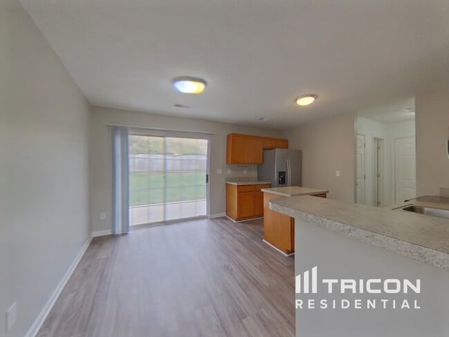 Photo - 325 Hampton Ridge Dr