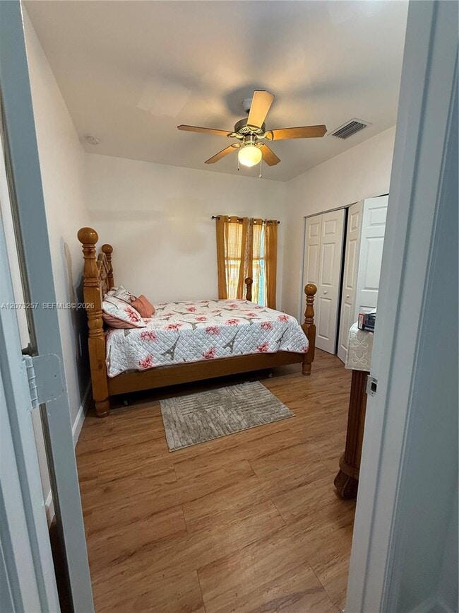 Photo - 534 18th St