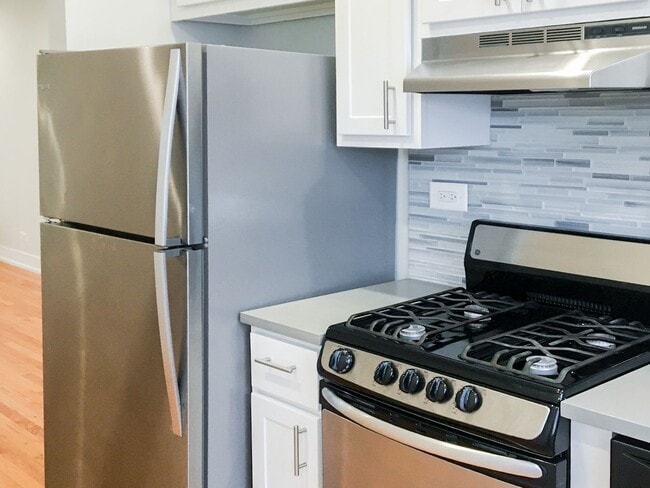 Photo - 4547 N Leavitt St Unit 3