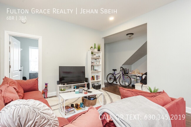Photo - 2733 N Sheffield Ave Unit 2F