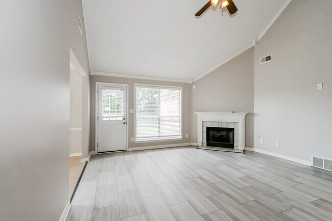 1141 Red Fern Cir E