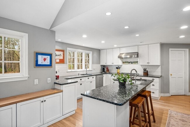 Photo - 71 Old Pickard Rd