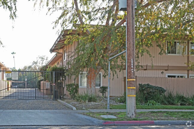 Sierra Village Apartments