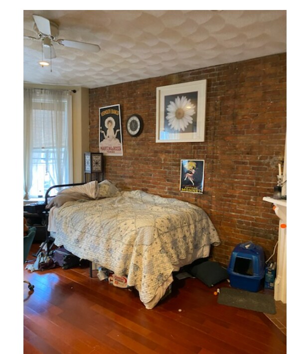 Photo - 250 Newbury St