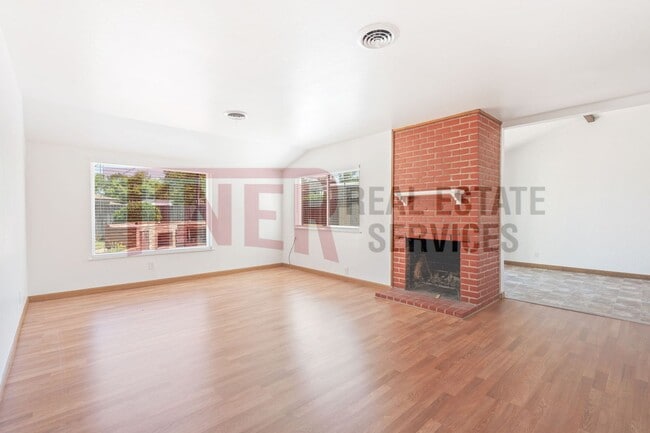 Photo - 3413 Windsor Dr