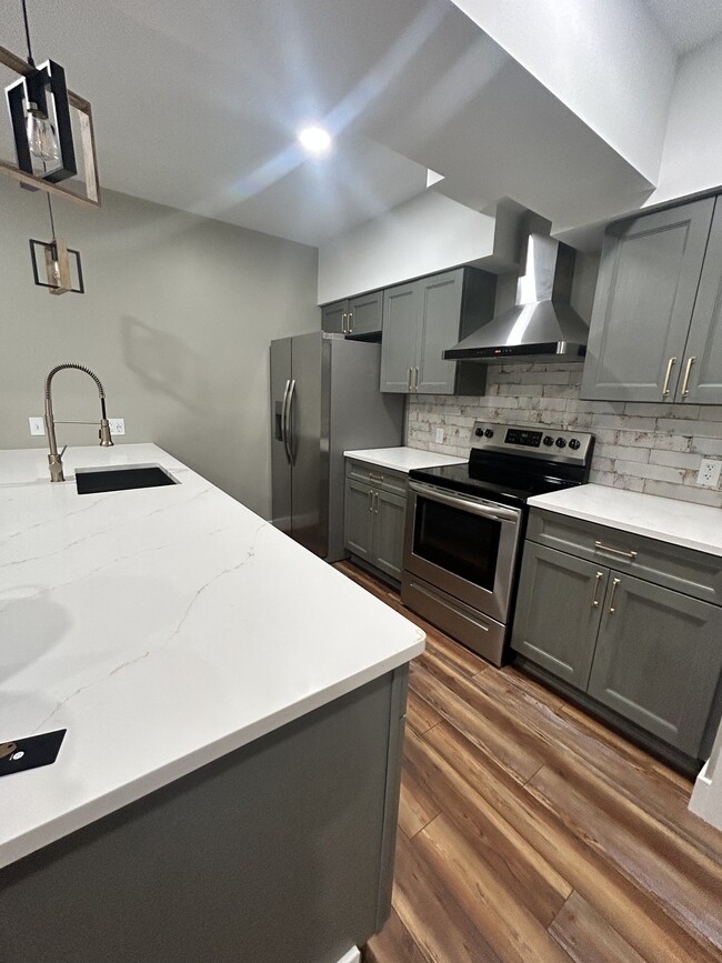 Photo - 2101 Orchard Rd