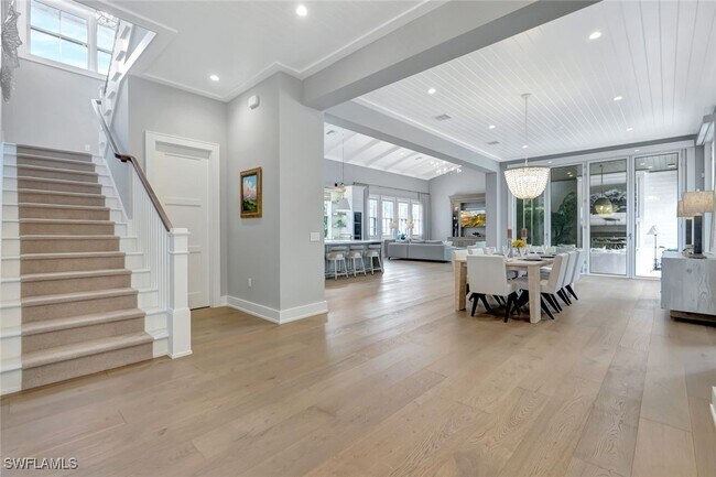 Photo - 160 Broad Ave S