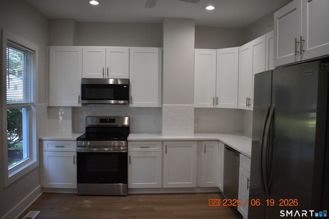 Photo - 402 W Main St