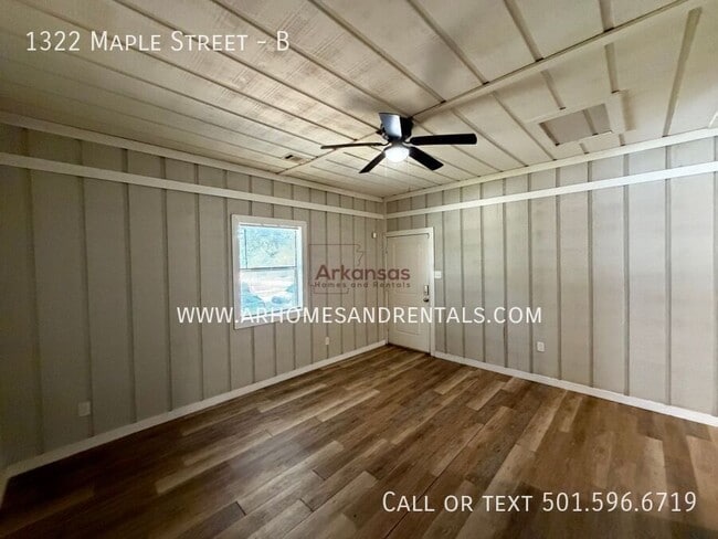 Photo - 1322 Maple St Unit B