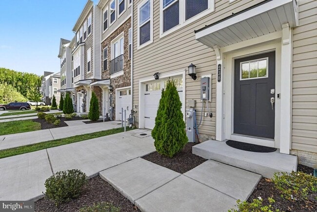 Photo - 238 Waterstone Rd